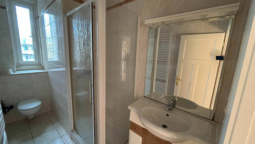 59086042g - Attribut alt par défaut.