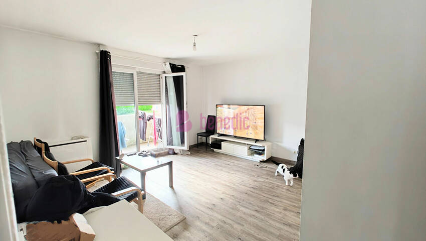 59089031a - Attribut alt par défaut.