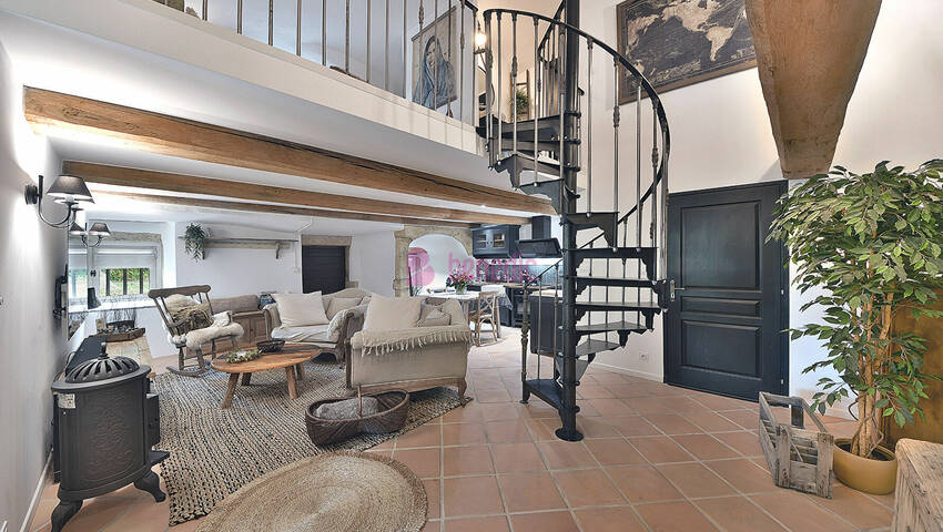 58680711p - Attribut alt par défaut.