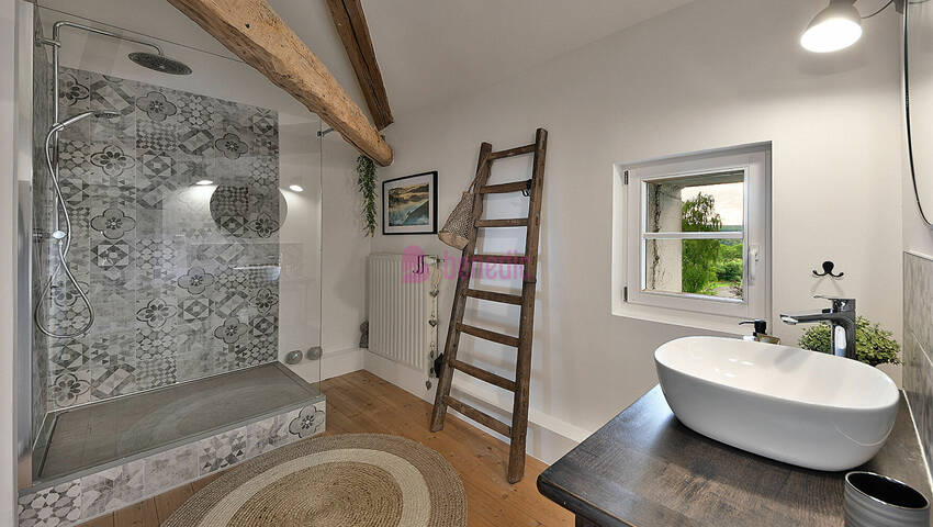 58680711r - Attribut alt par défaut.