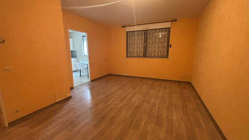 59100238d - Attribut alt par défaut.