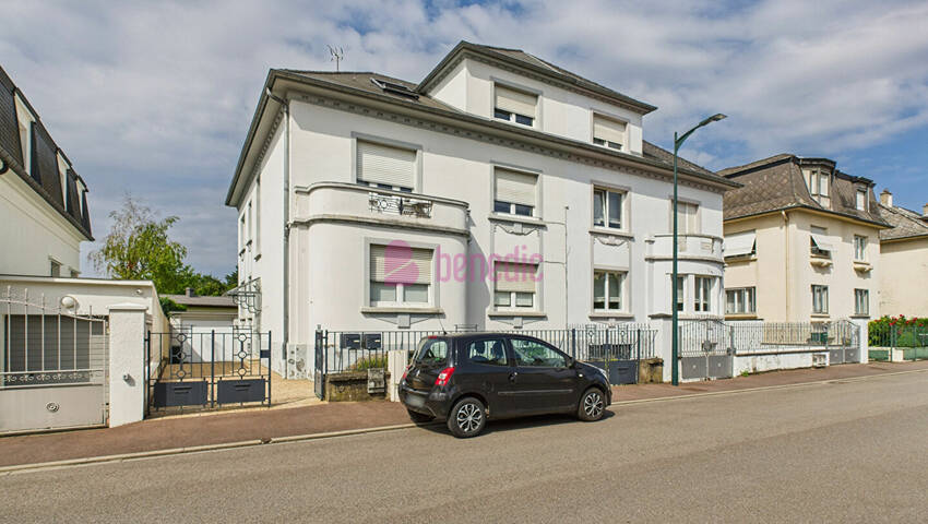 56136642a - Attribut alt par défaut.