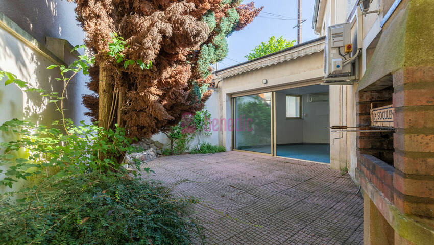 59132440l - Attribut alt par défaut.