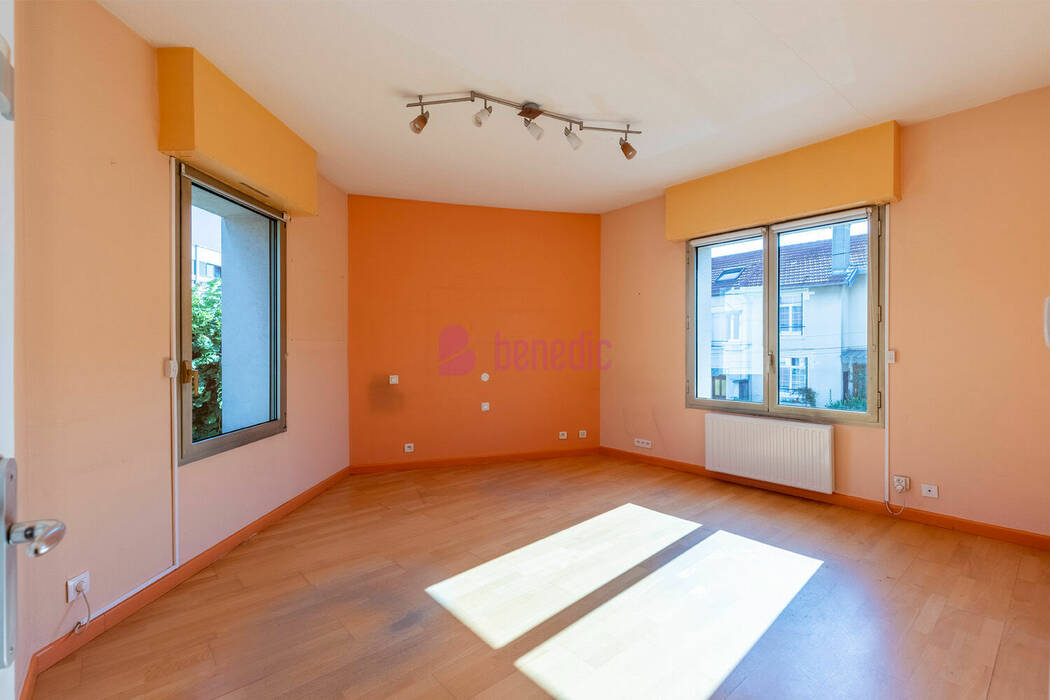 59132440q - Attribut alt par défaut.