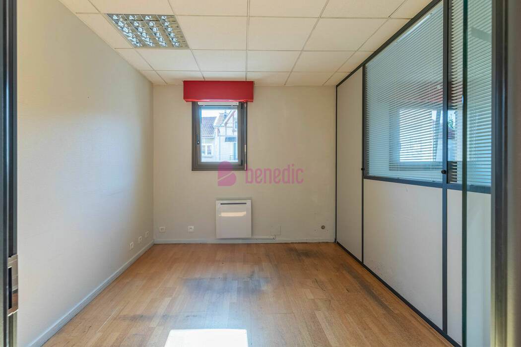 59132440s - Attribut alt par défaut.