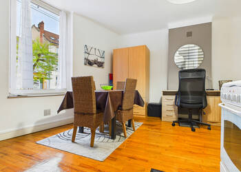 4247710a - Attribut alt par défaut.