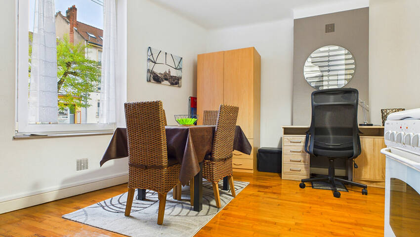 4247710a - Attribut alt par défaut.