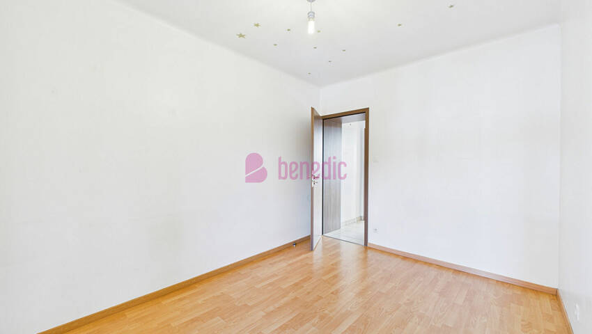 59146063i - Attribut alt par défaut.