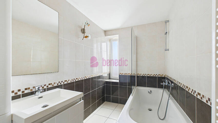 59146063i - Attribut alt par défaut.