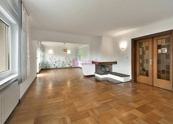 59114037c - Attribut alt par défaut.