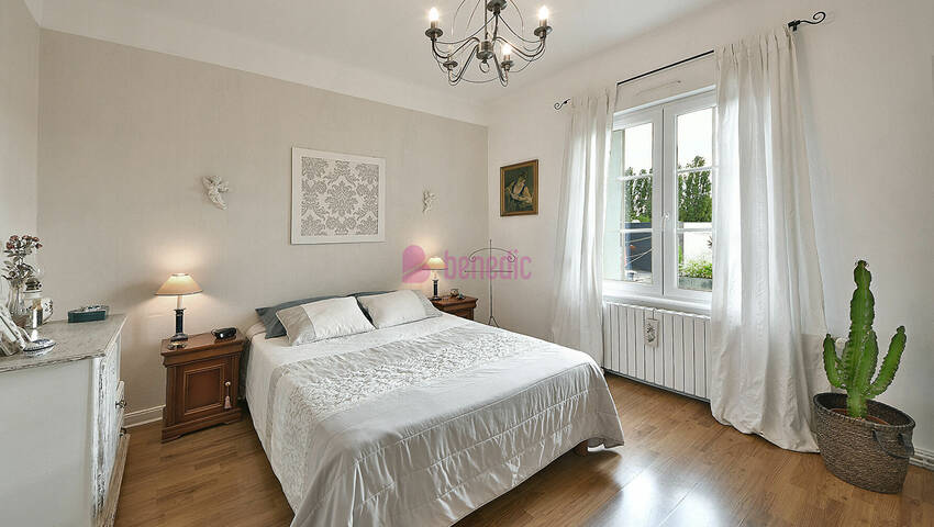 53234806g - Attribut alt par défaut.