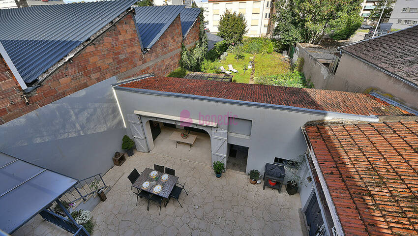 53234806n - Attribut alt par défaut.