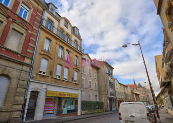 59077399a - Attribut alt par défaut.