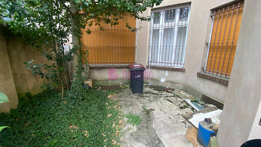 59077399d - Attribut alt par défaut.