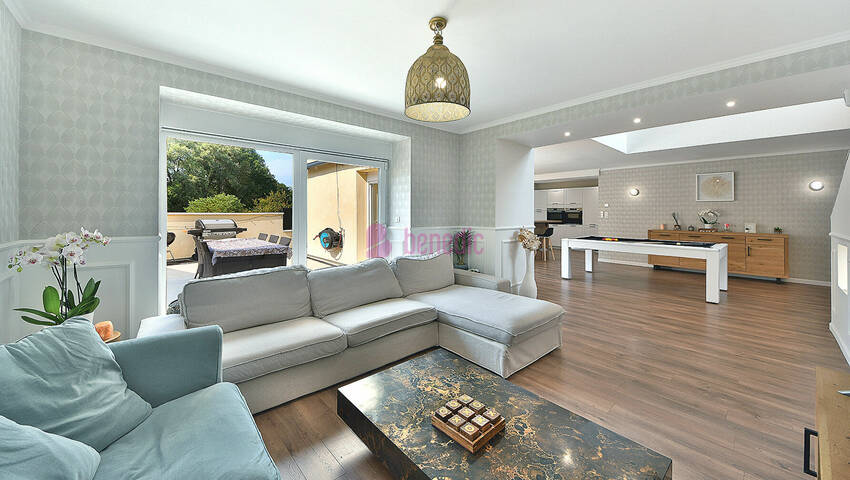 59144776d - Attribut alt par défaut.