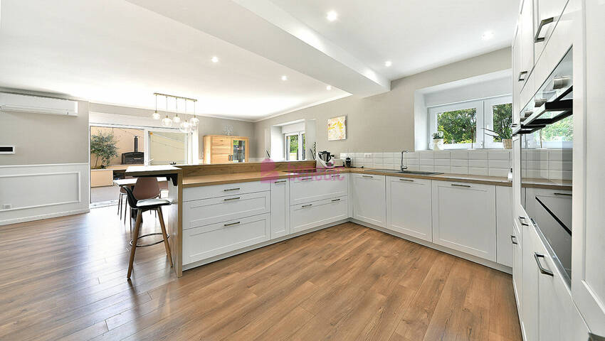 59144776e - Attribut alt par défaut.