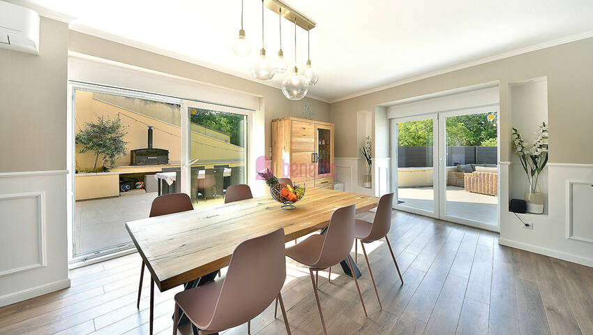 59144776g - Attribut alt par défaut.