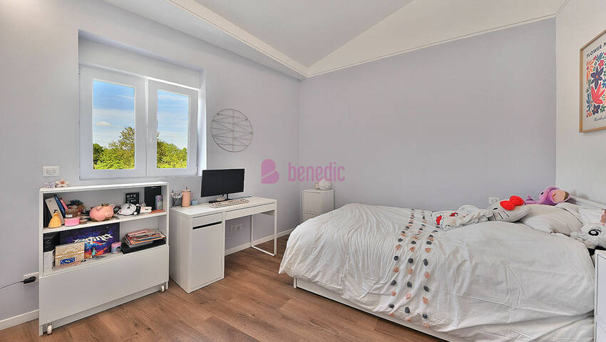 59144776l - Attribut alt par défaut.