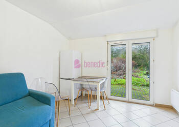 59155963c - Attribut alt par défaut.