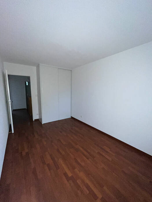 4253791c - Attribut alt par défaut.