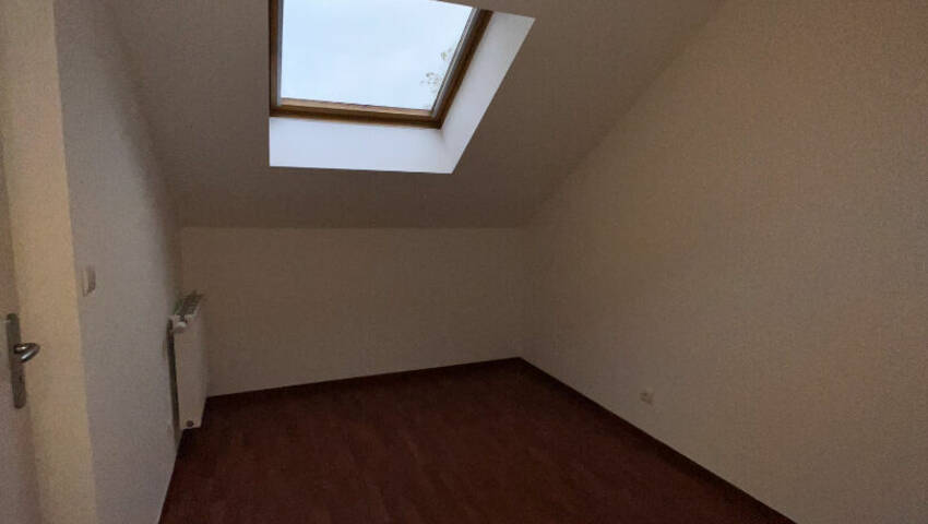 4253791d - Attribut alt par défaut.