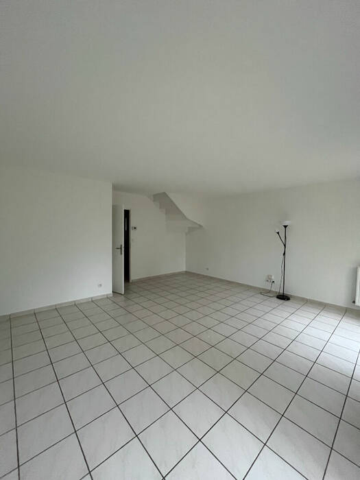 4253791f - Attribut alt par défaut.