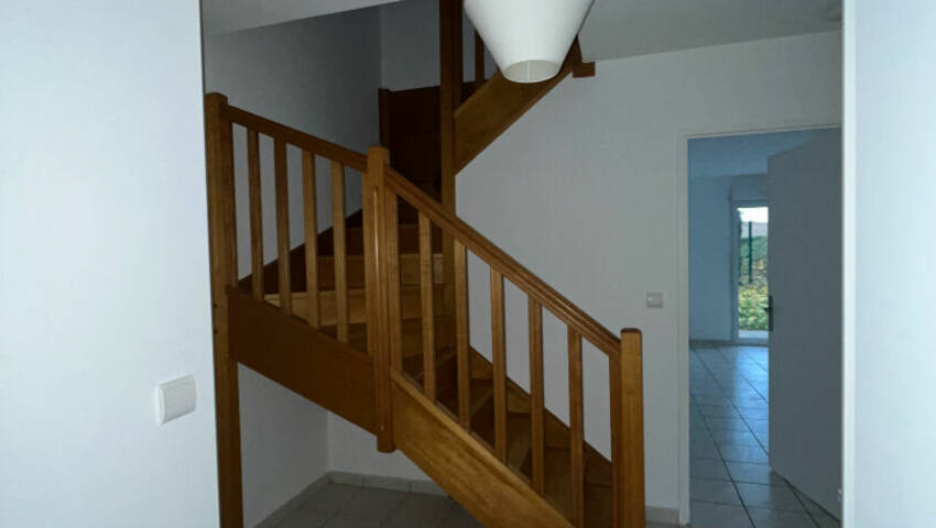 4253791g - Attribut alt par défaut.