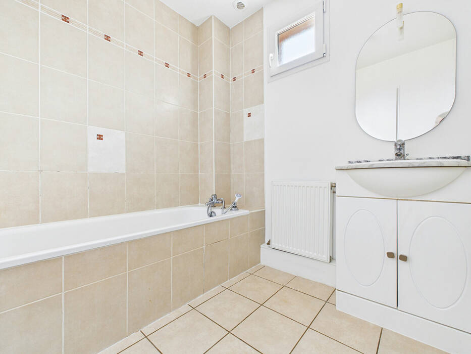 4253791c - Attribut alt par défaut.