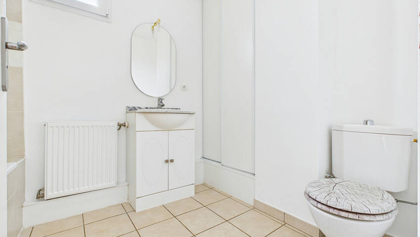 4253791d - Attribut alt par défaut.