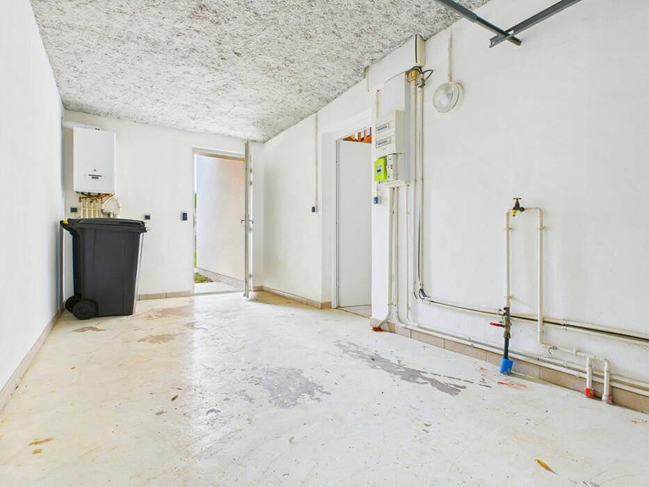 4253791l - Attribut alt par défaut.