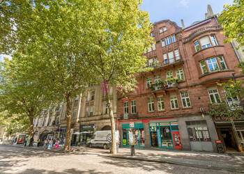 59154892a - Attribut alt par défaut.