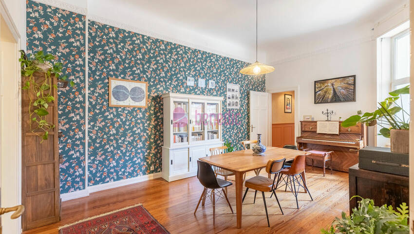 59154892e - Attribut alt par défaut.