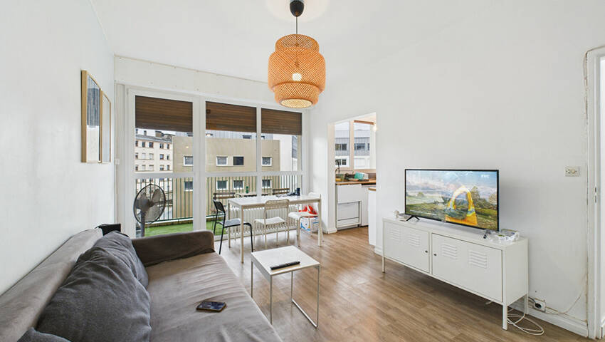 59164769b - Attribut alt par défaut.