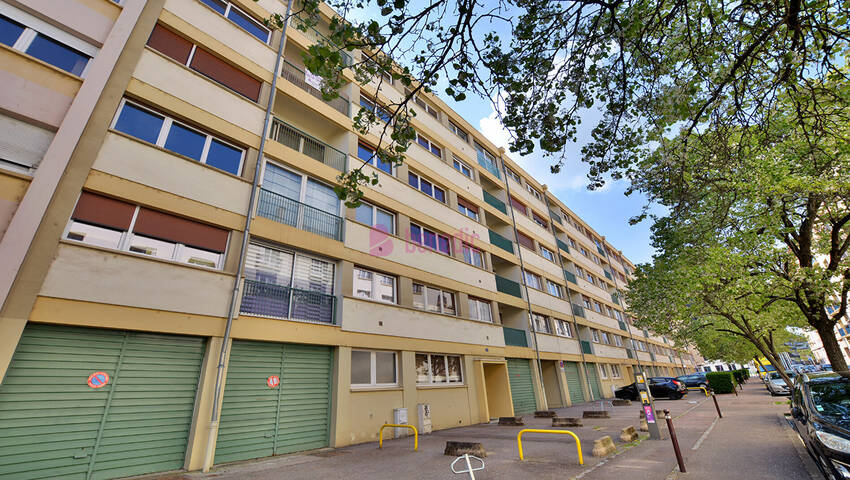 59164769g - Attribut alt par défaut.