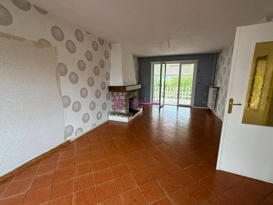 59172784b - Attribut alt par défaut.