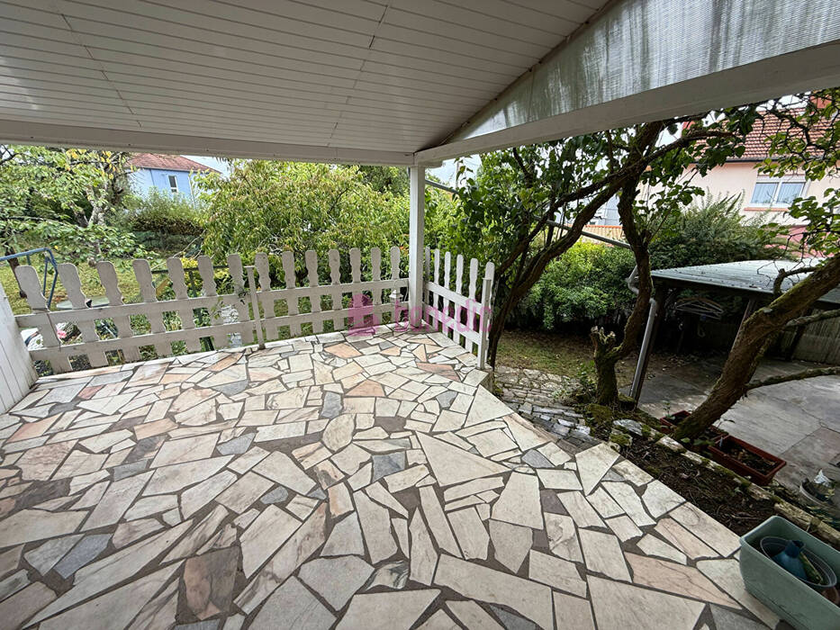 59172784c - Attribut alt par défaut.