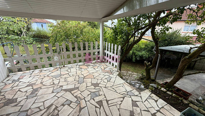 59172784c - Attribut alt par défaut.