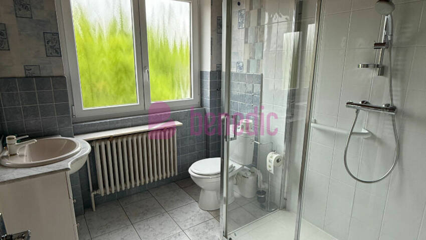 59172784d - Attribut alt par défaut.