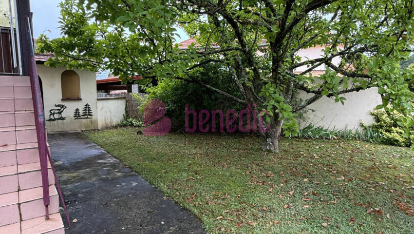 59172784f - Attribut alt par défaut.