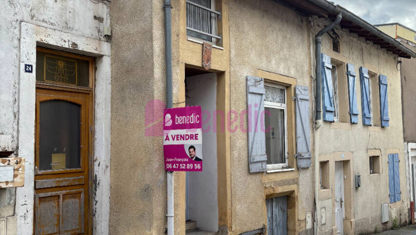 59073787a - Attribut alt par défaut.