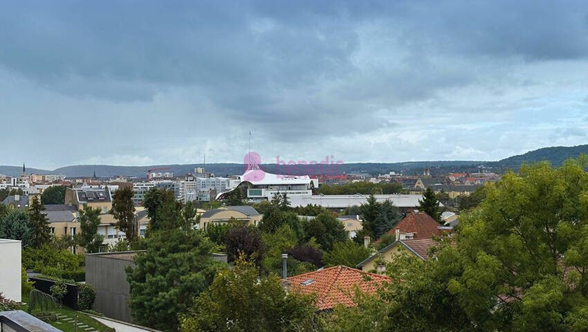 59175571e - Attribut alt par défaut.