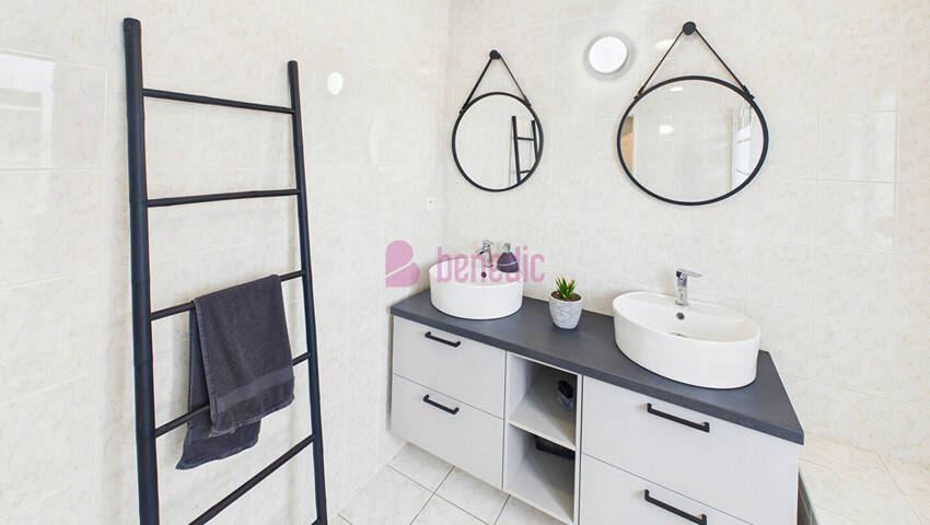 59143100s - Attribut alt par défaut.