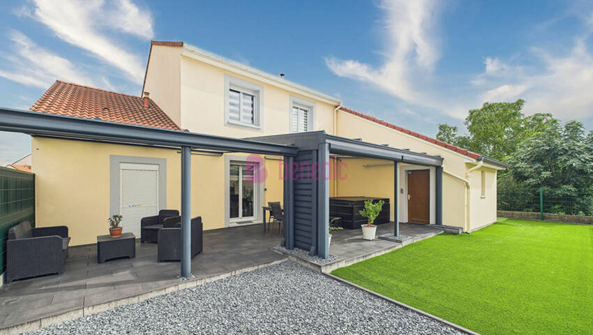 59143100b - Attribut alt par défaut.