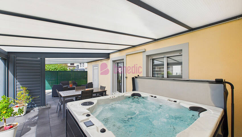 59143100d - Attribut alt par défaut.