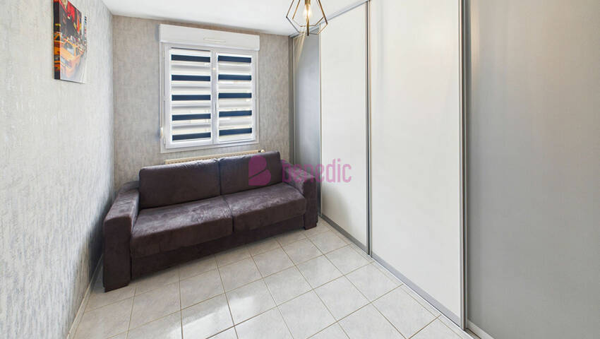 59143100q - Attribut alt par défaut.