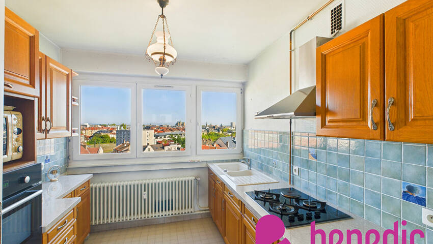 59157173l - Attribut alt par défaut.