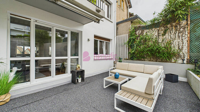 59247744a - Attribut alt par défaut.