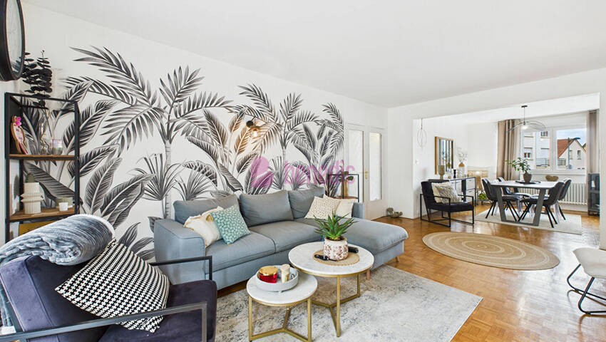 59247744b - Attribut alt par défaut.