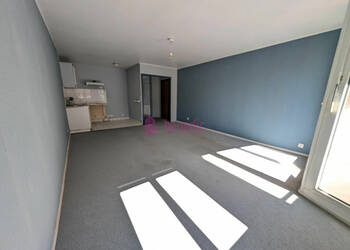 59240077a - Attribut alt par défaut.