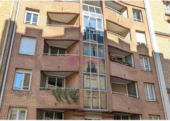 59240077c - Attribut alt par défaut.